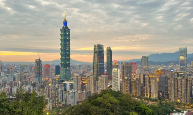 Four Beasts Hike Taipei: The Best Views of Taipei 101